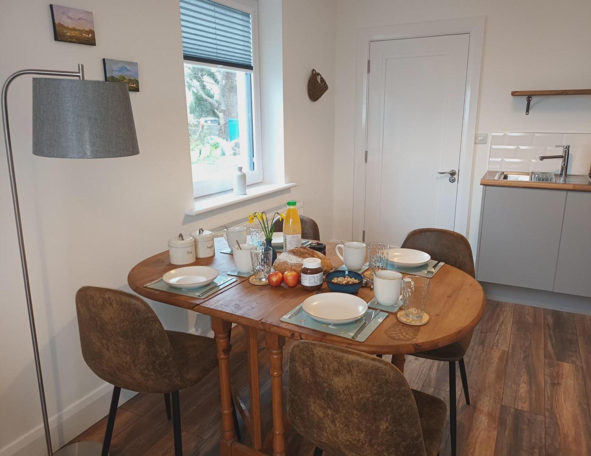 Connemara Lake View Apartment Camus Eighter المظهر الخارجي الصورة