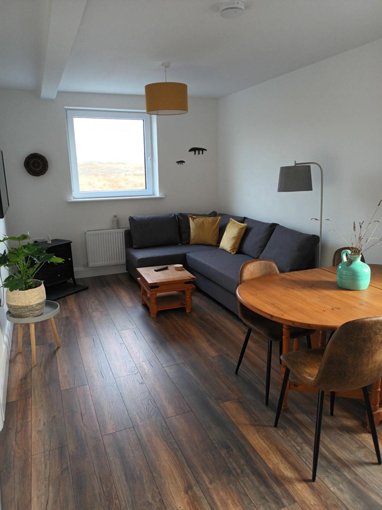 Connemara Lake View Apartment Camus Eighter المظهر الخارجي الصورة