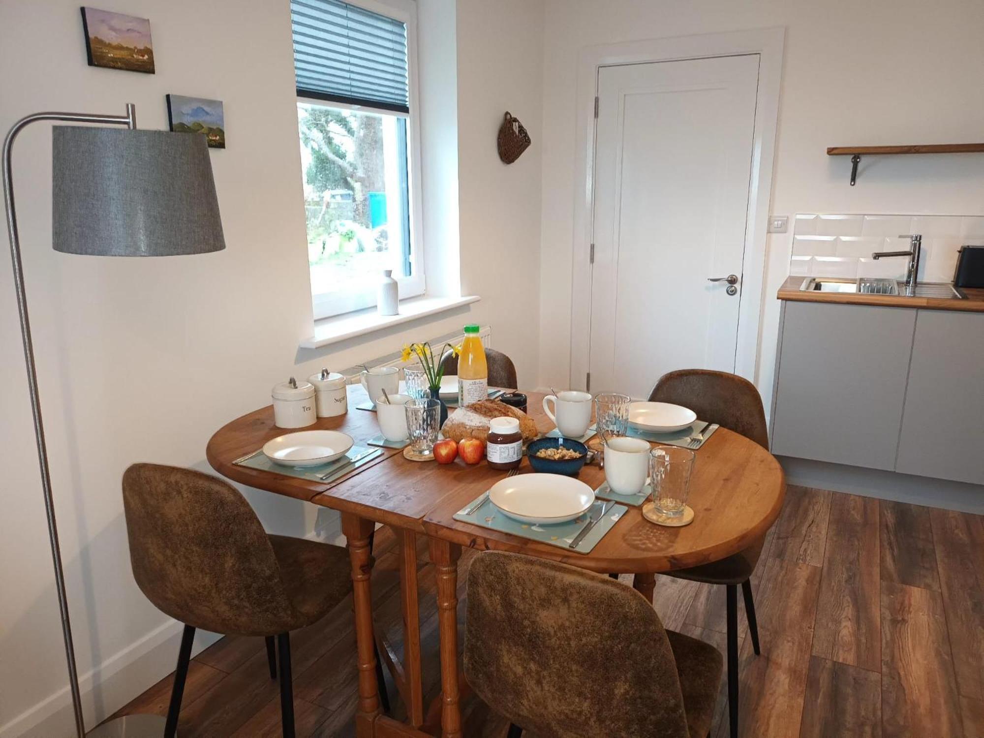 Connemara Lake View Apartment Camus Eighter المظهر الخارجي الصورة