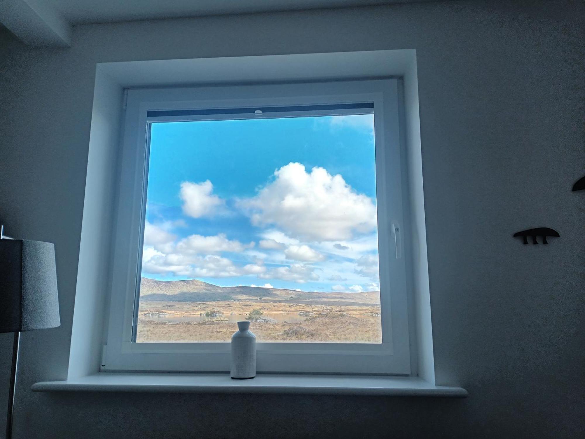 Connemara Lake View Apartment Camus Eighter المظهر الخارجي الصورة